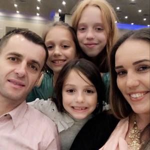 Meet your Posher, Gjon-hana